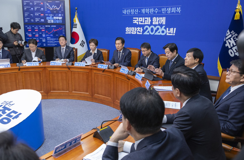 민주당 일각 "檢개혁 취지 맞나 비판...