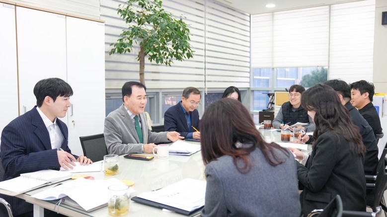 충남교육청, ‘공감과 전문성’으로 민...